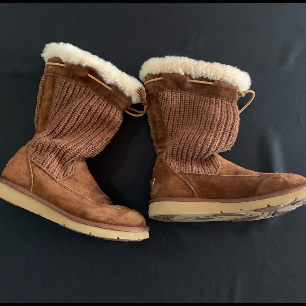 UGG Boots - Surburb Crochet Boots in Chocolate